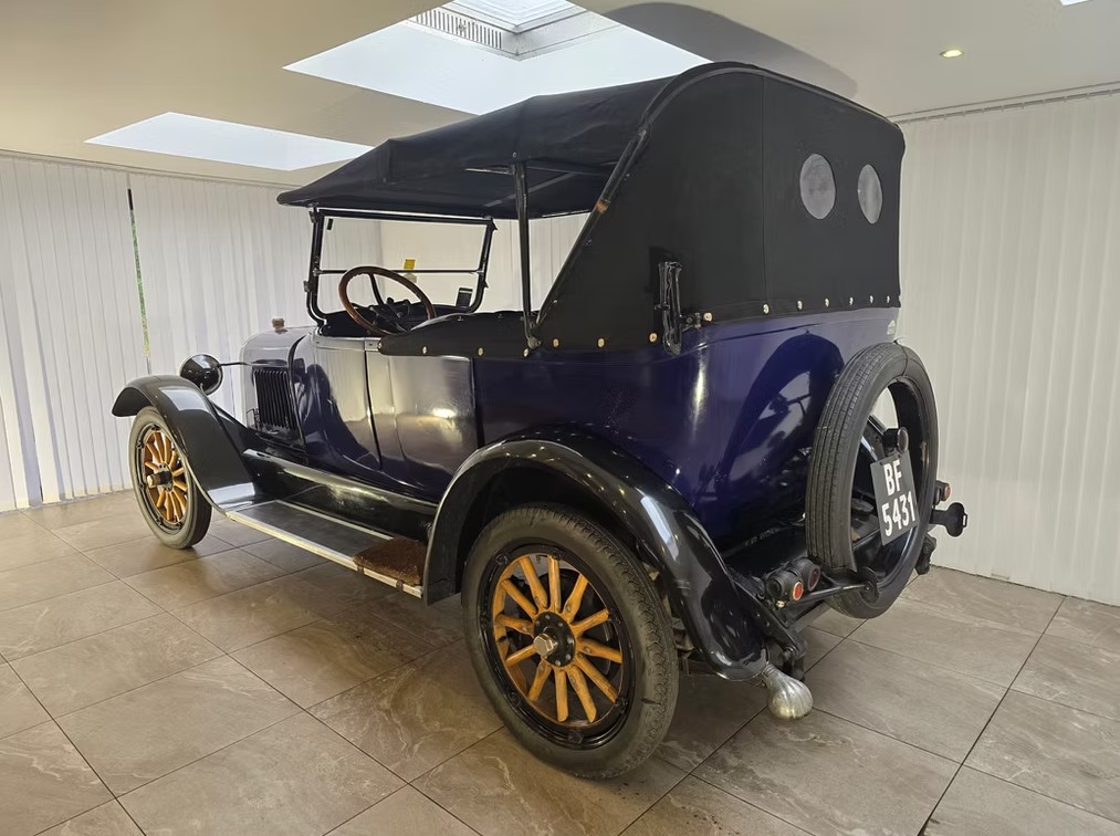 1918 Chalmers Six-30 Open Tourer-13