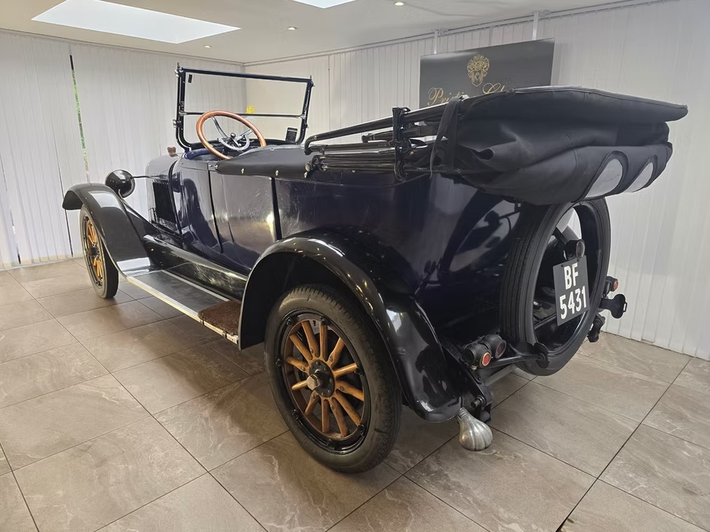 1918 Chalmers Six-30 Open Tourer-18