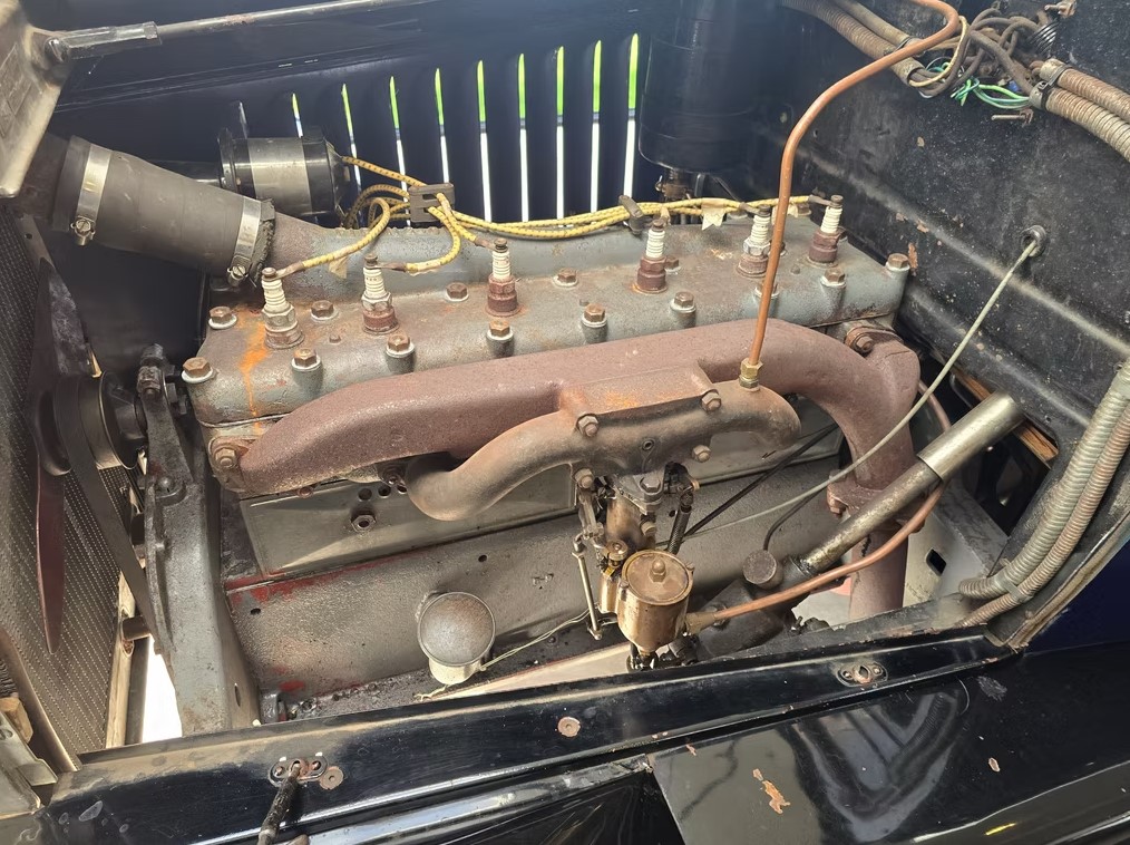 1918 Chalmers Six-30 Open Tourer-28