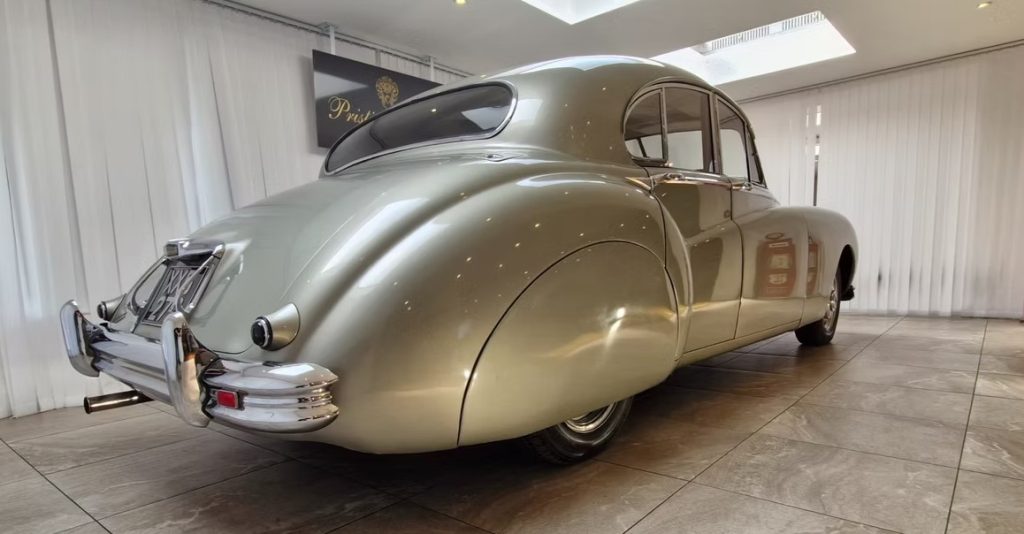 1952 Jaguar MK VII-23