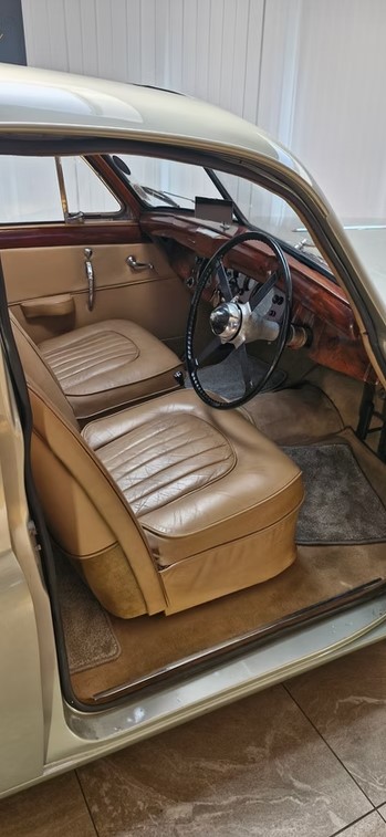 1952 Jaguar MK VII-31