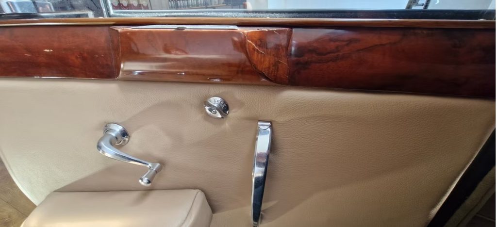 1952 Jaguar MK VII-35