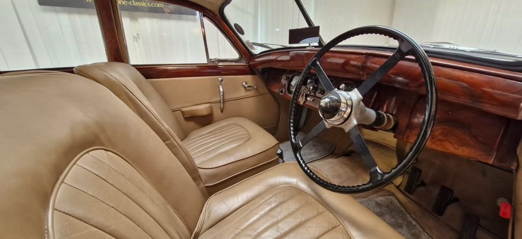 1952 Jaguar MK VII-39