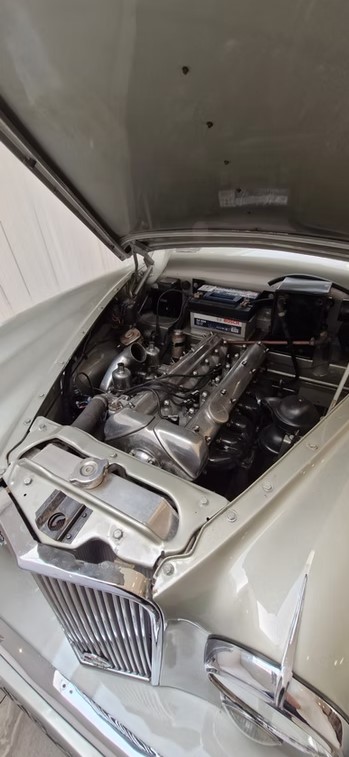 1952 Jaguar MK VII-42