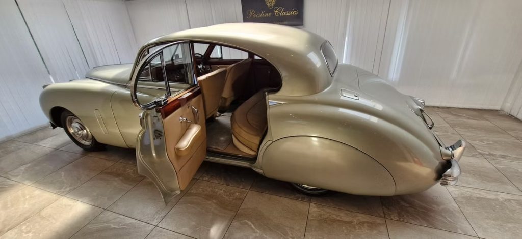 1952 Jaguar MK VII-7