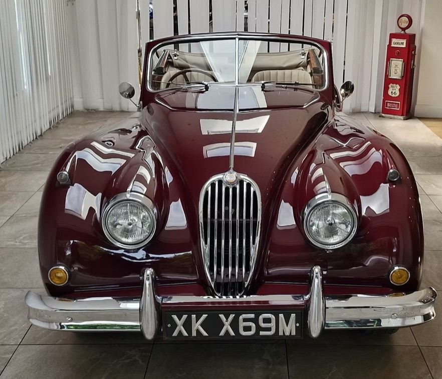 1955 Jaguar XK140 DHC-14