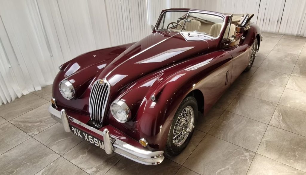 1955 Jaguar XK140 DHC-18