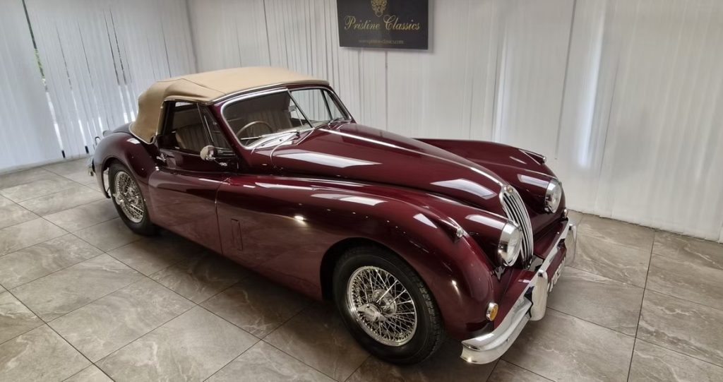 1955 Jaguar XK140 DHC-2