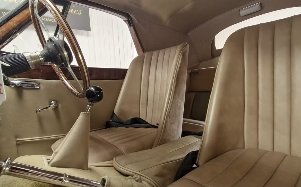 1955 Jaguar XK140 DHC-37