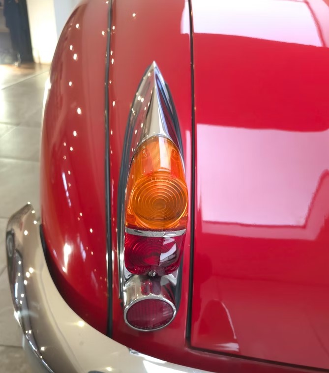 1959 Jaguar XK 150 3.4 S-15