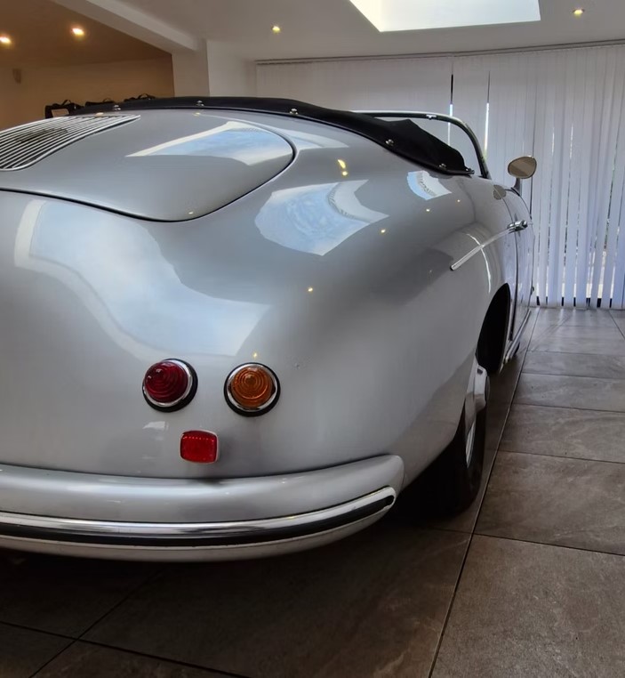 1961 Porsche 356 Speedster