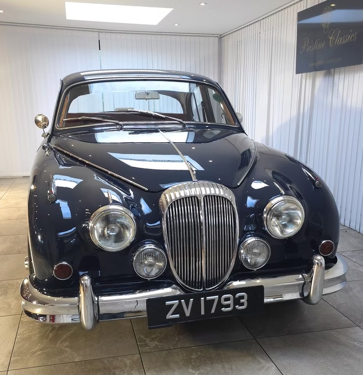 1964 Daimler 2.5 V8 Automatic 10