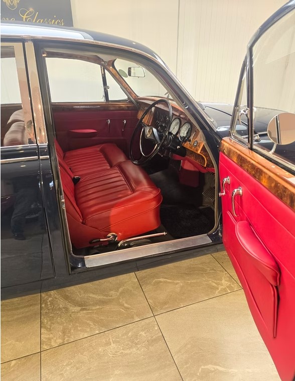 1964 Daimler 2.5 V8 Automatic 11