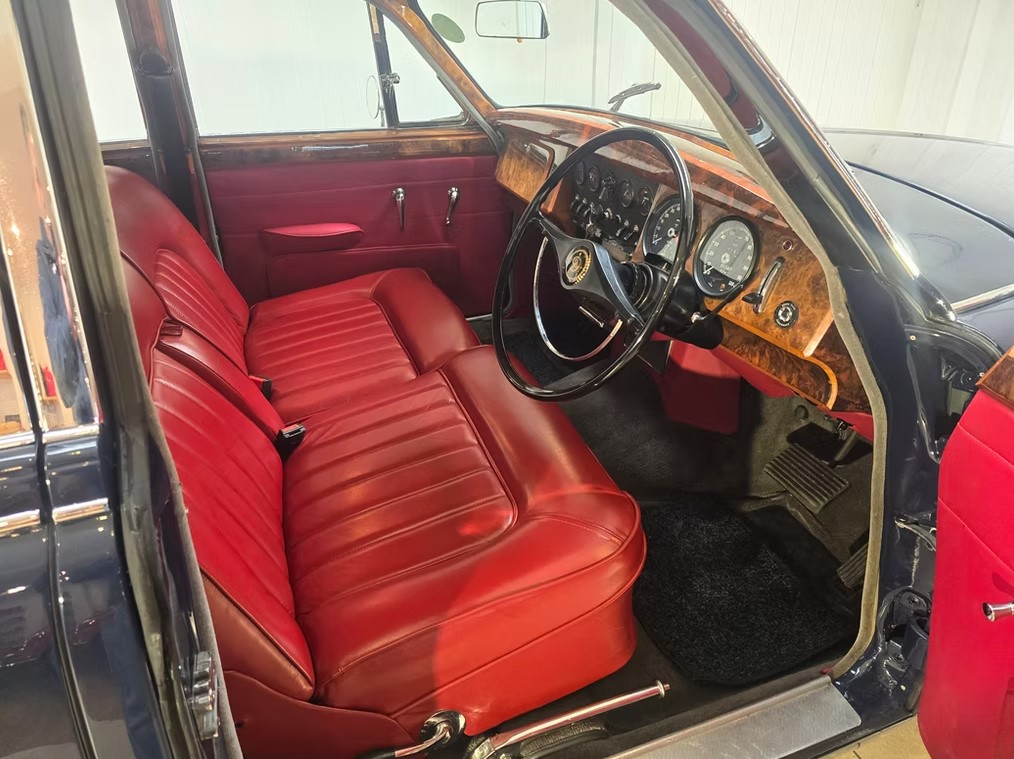 1964 Daimler 2.5 V8 Automatic 12