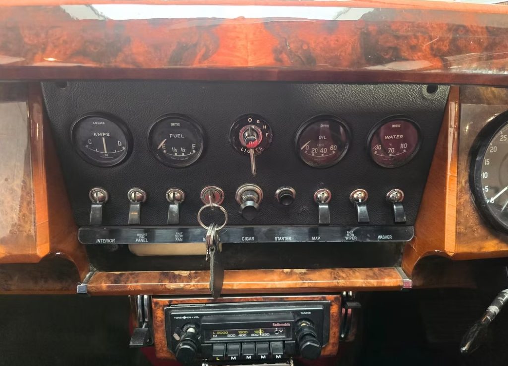 1964 Daimler 2.5 V8 Automatic 14