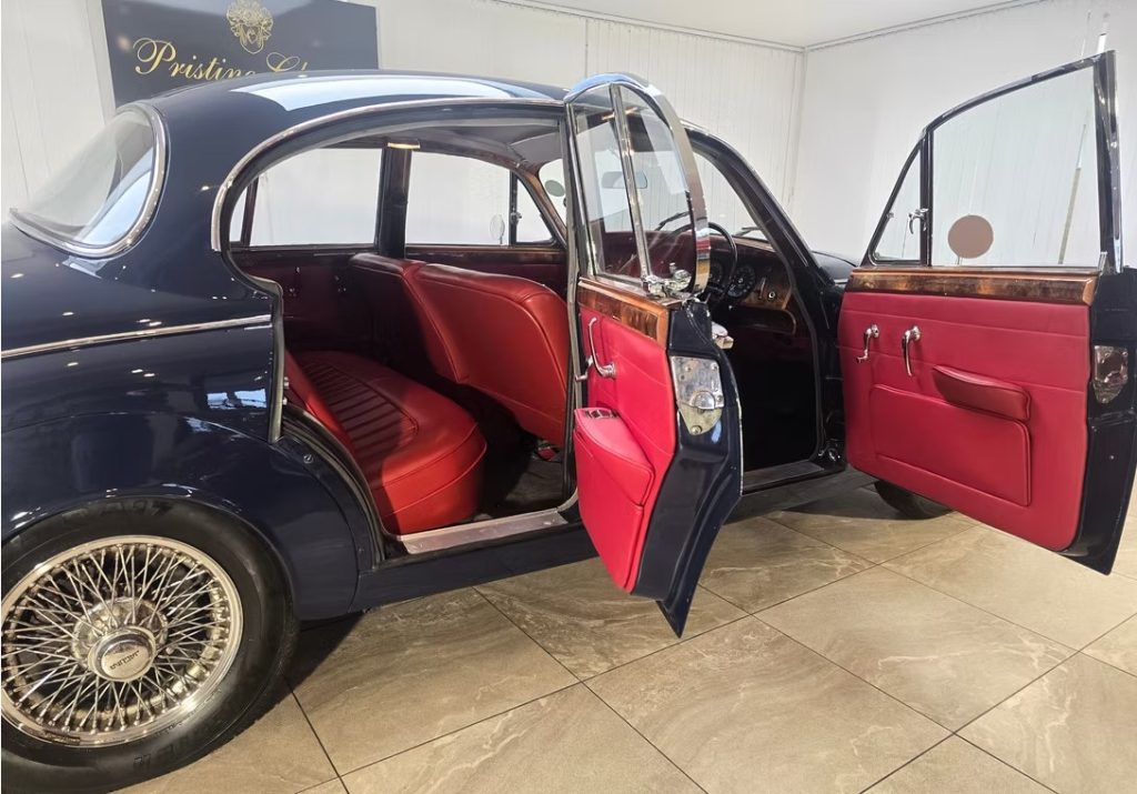 1964 Daimler 2.5 V8 Automatic 19