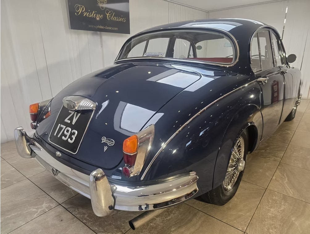 1964 Daimler 2.5 V8 Automatic 5