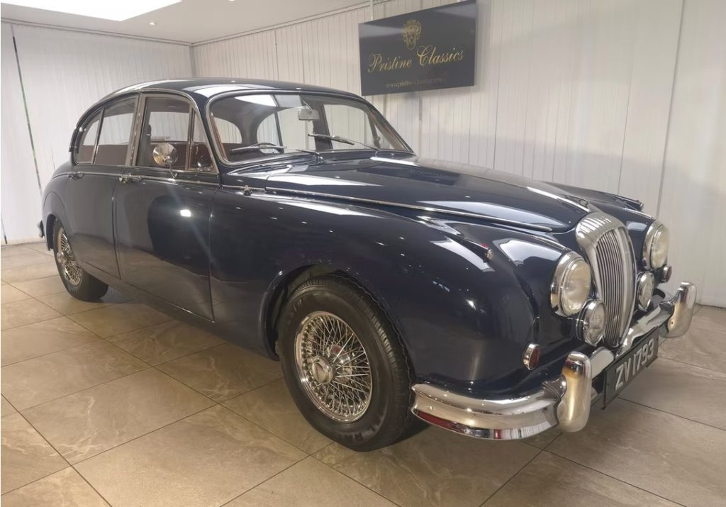 1964 Daimler 2.5 V8 Automatic 9