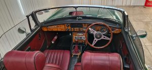 1973 MG MGB Roadster-13