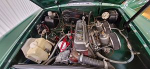 1973 MG MGB Roadster-15