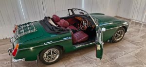 1973 MG MGB Roadster-8