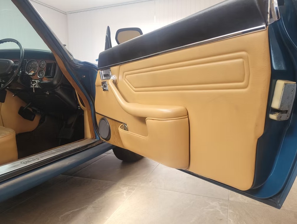 1977 Daimler Sovereign Coupe-10