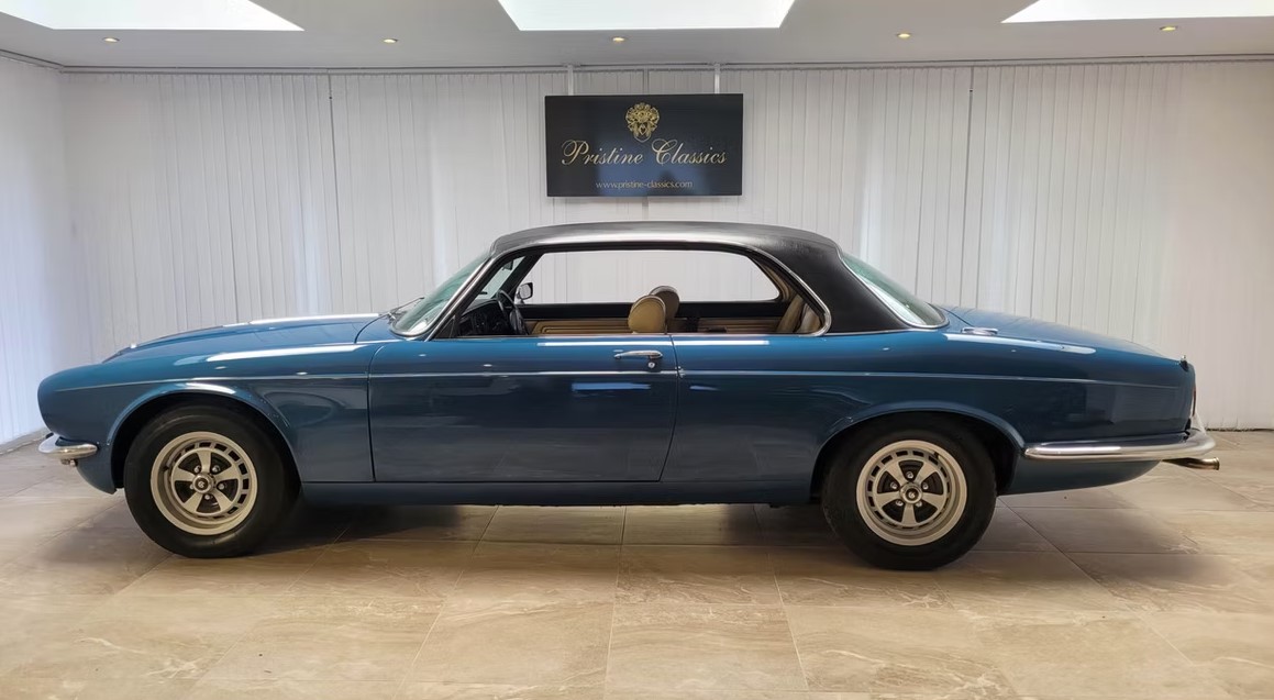 1977 Daimler Sovereign Coupe-5