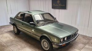 1985 BMW 320i-10