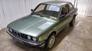 1985 BMW 320i-2
