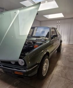 1985 BMW 320i-22