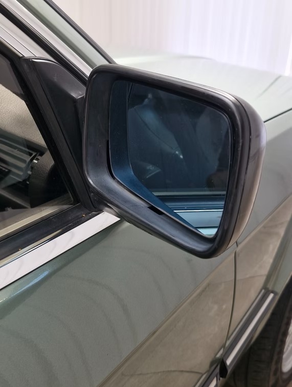 1985 BMW 320i-31