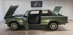1985 BMW 320i-4