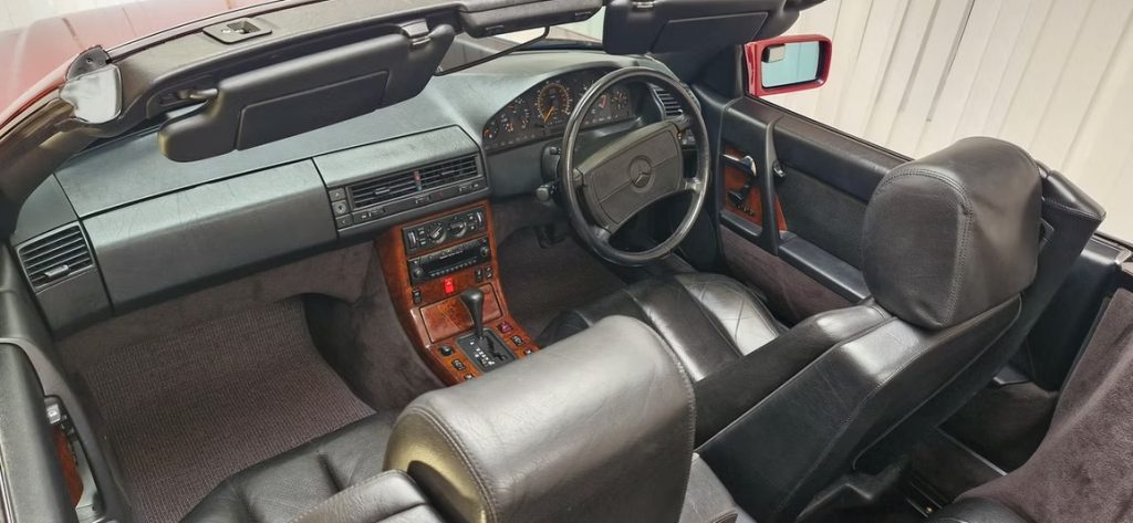1990 Mercedes-Benz 500 SL-34