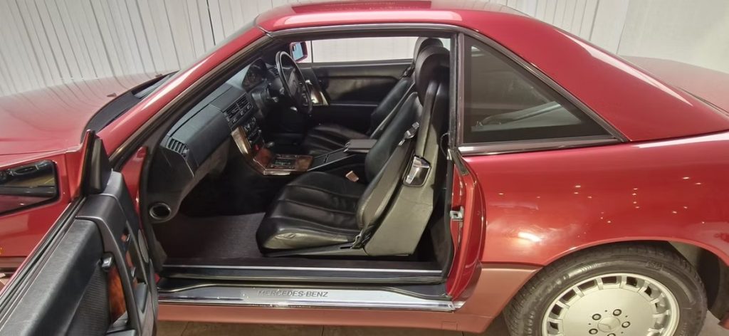1990 Mercedes-Benz 500 SL-46