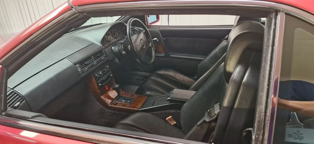 1990 Mercedes-Benz 500 SL-51