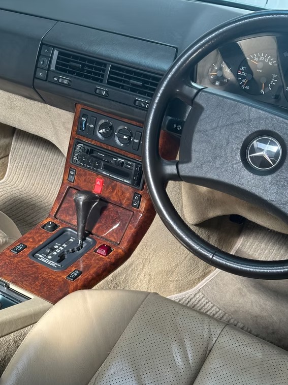 1991 Mercedes 300 SL-13