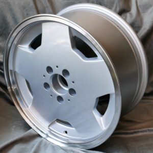 Maxilite Aero Style 8x17 5x112 - AMAE81711SPB