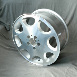 Maxilite Eight-hole Style 8x17 5x112 - AM8L81734PO
