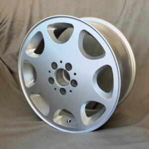Maxilite Achtloch, 8x17 Mercedes E500