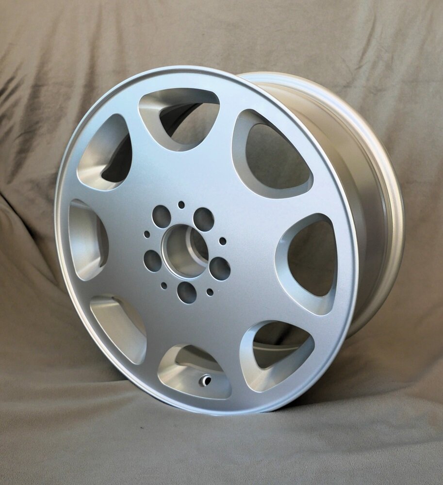 Maxilite Eight-hole Style 8x17 – Mercedes W203 C-Klasse