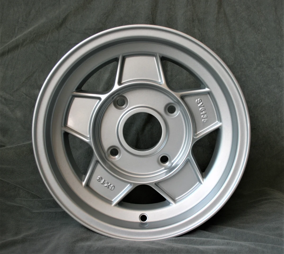 Maxilite Formula Super Vau Style 6x13 4x130 - FVAT613000 - Image 2