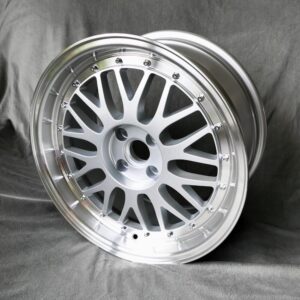 Maxilite Le Mans Style 8,5x17 – BMW 5er E39