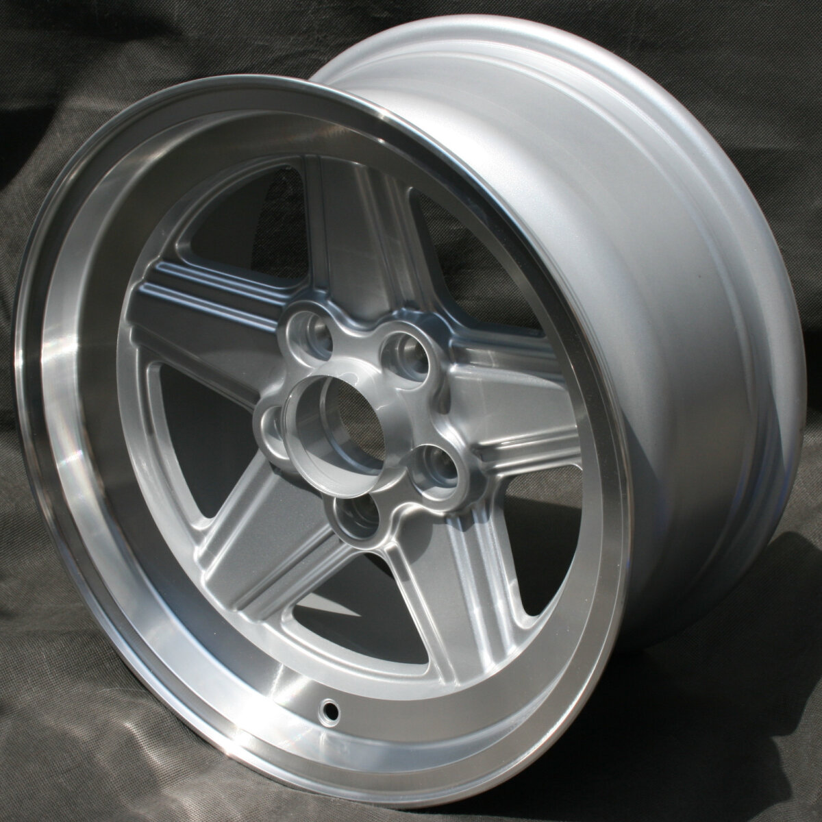 Maxilite Penta Style, 8x16 Mercedes W126