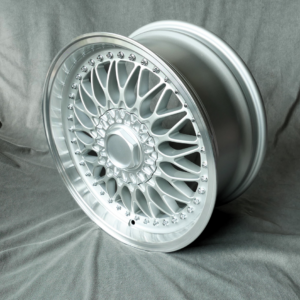Maxilite RC 90 Style 7,5x17 – MERCEDES W210 E-Klasse