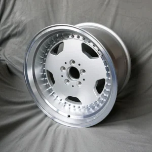 Maxilite Aero 3 Style 8x17 – MERCEDES W116