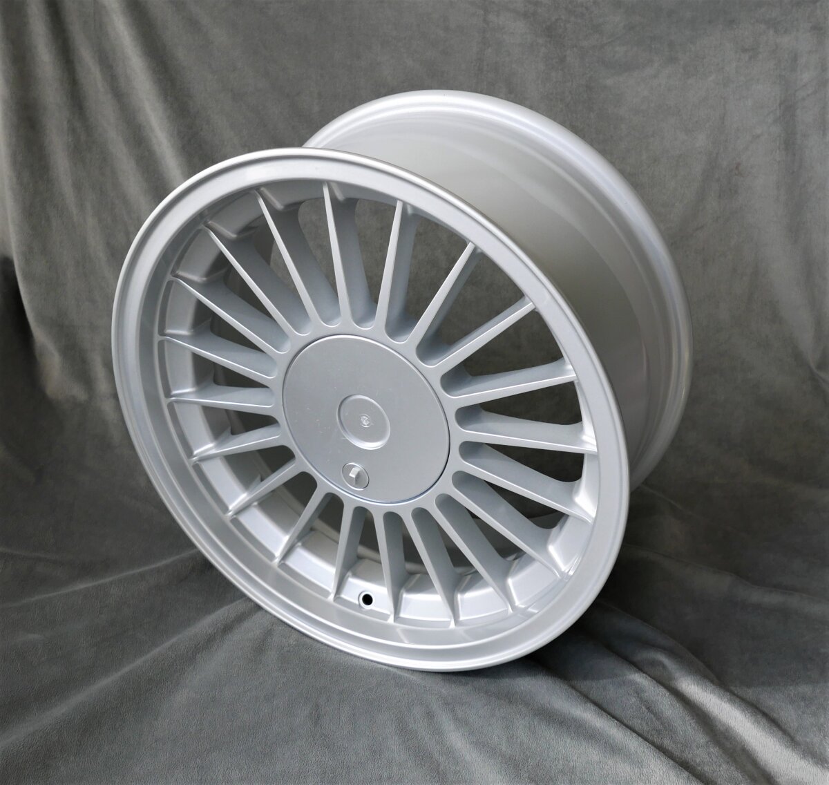 Maxilite Spoke Style 9x17 – BMW 7er E38