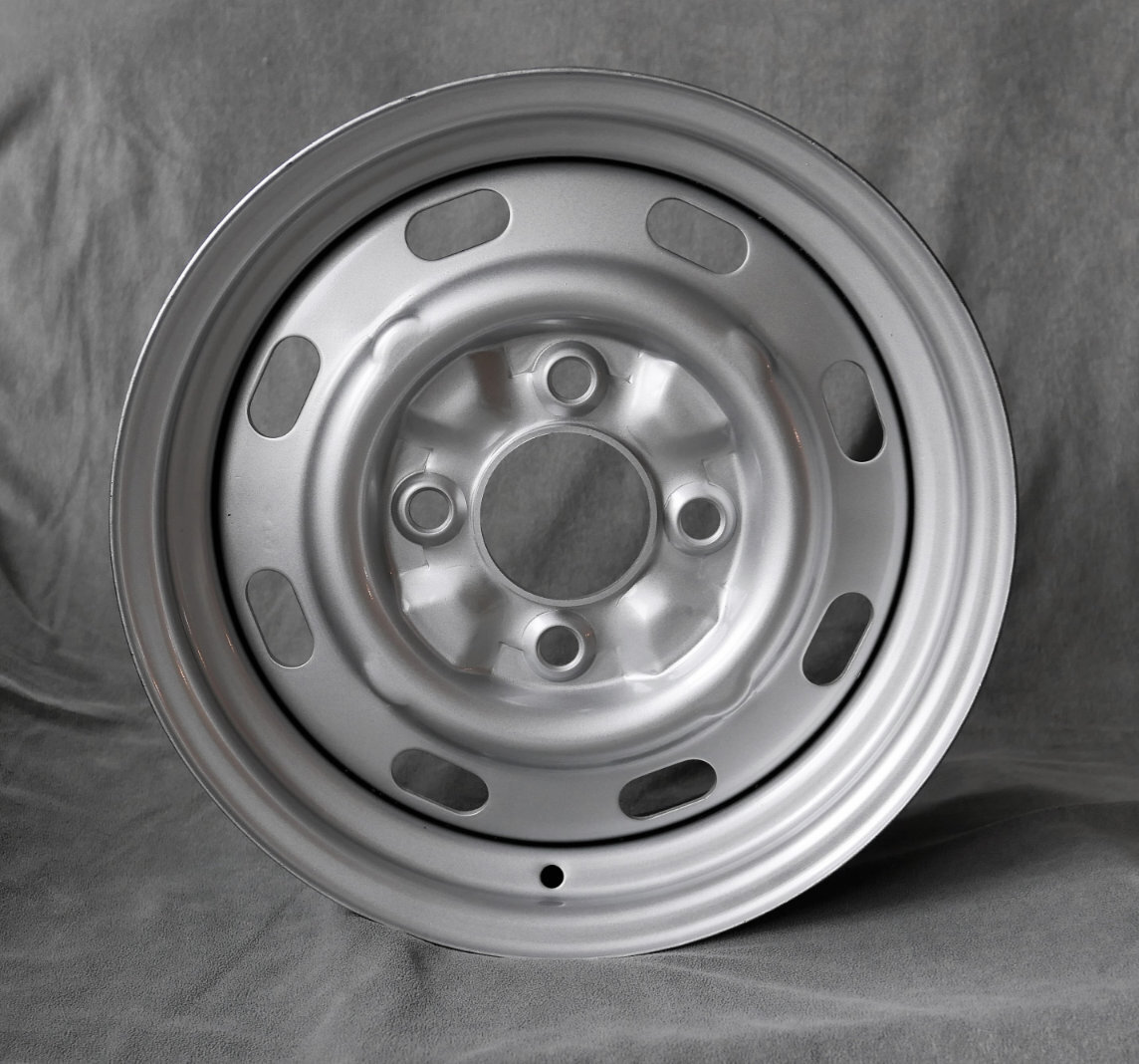 Maxilite Steel Wheel Style 5,5X15 – VW Karmann Ghia Typ 14 1968-
