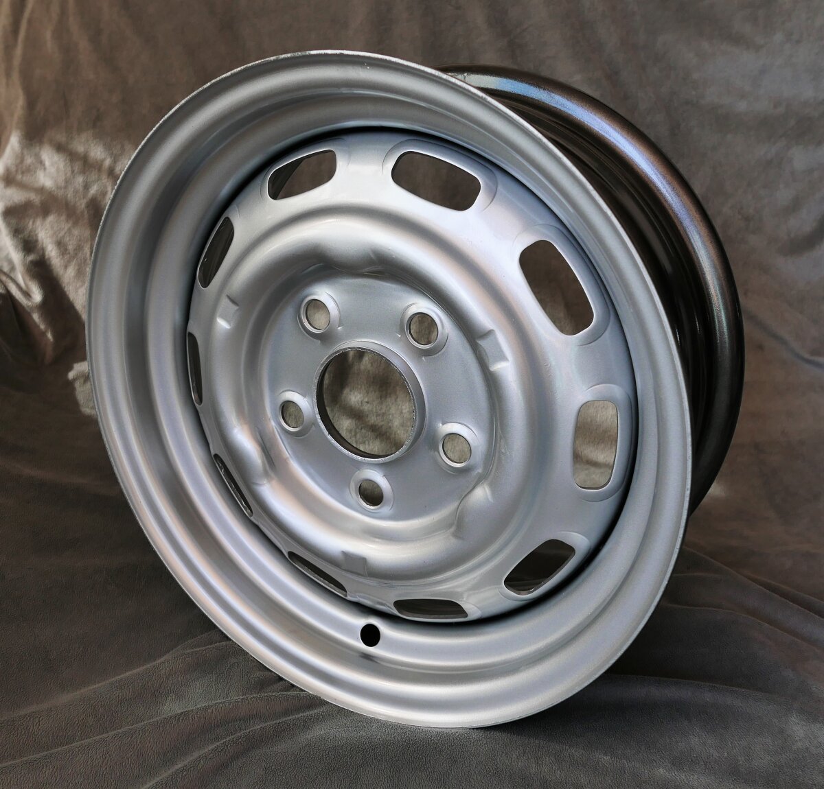 Maxilite Steel Wheel Style 5,5x15 – Porsche 911 SC