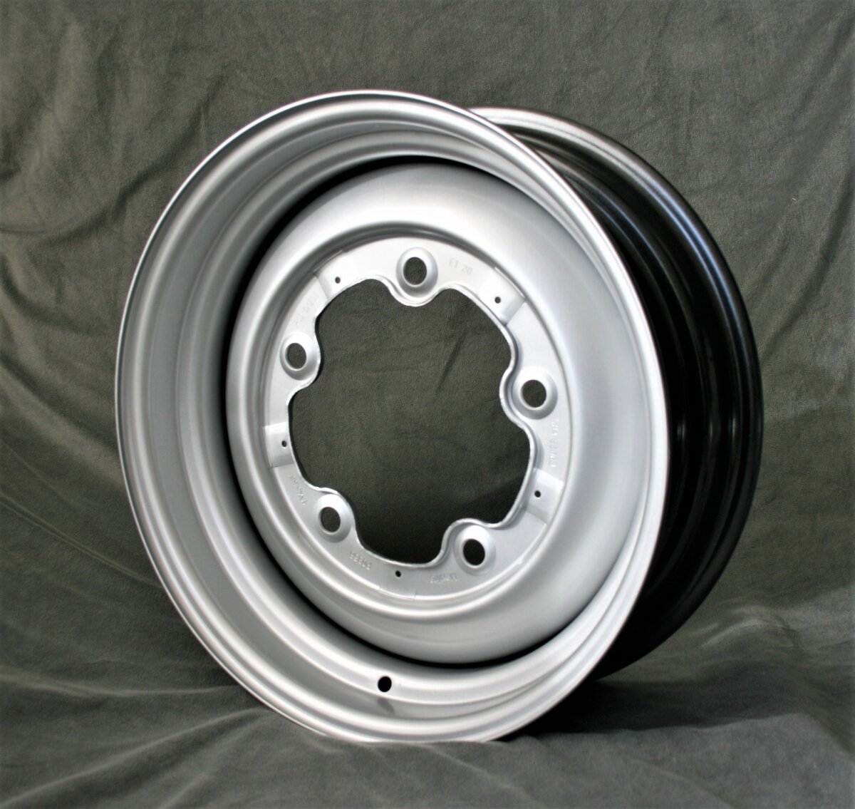Maxilite Steel Wheel Style 5,5x16 – VW Käfer -1967
