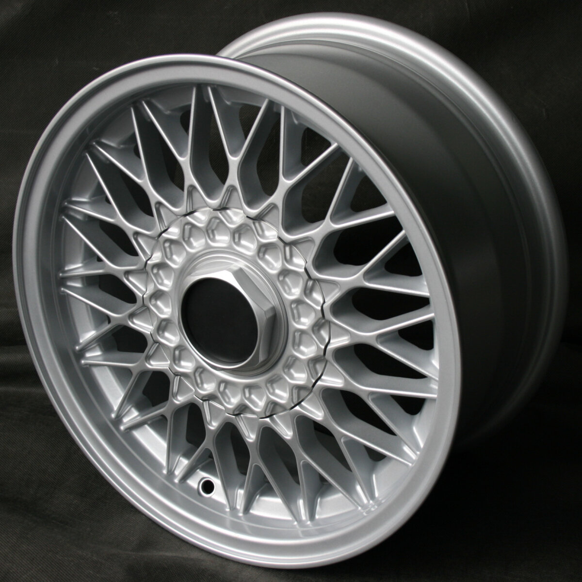 Maxilite X Spoke Style 7x15 – VW Polo 6KV, 6N
